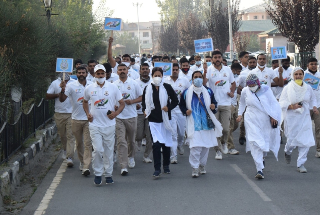 Jammu & Kashmir: CRPF organizes Fit India Freedom Run 3 Hello Uttarakhand News »