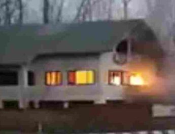 Video: J&K News, Three militants killed in Lawaypora encounter, Were planning a big attack 2 Hello Uttarakhand News »