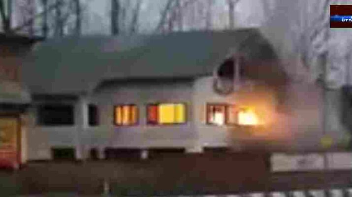 Video: J&K News, Three militants killed in Lawaypora encounter, Were planning a big attack 1 Hello Uttarakhand News »