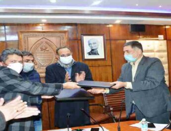 Jammu & Kashmir: Power Sector to receive Rs 11000 crores financial assistance to clear liabilities under Atmanirbhar Bharat Abhiyan 3 Hello Uttarakhand News »