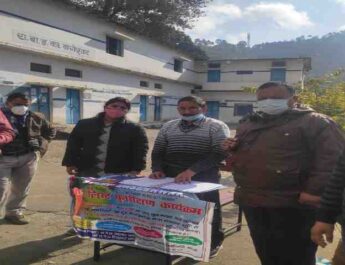 मतदाता जागरूकता अभियान तहत् उपजिलधिकारी योगेन्द्र सिंह ने दिऐ वर्ष 2020-21 हेतु लिस्ट पुनरीक्षण को कि्र्यान्वयन करने के निर्देश 3 Hello Uttarakhand News »