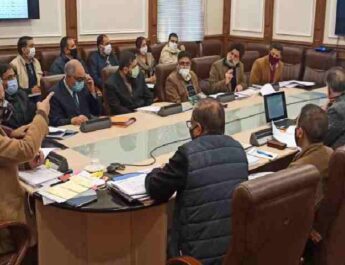 Jammu & Kashmir: Provide all possible support to the farmers - Advisor to Lieutenant Governor 2 Hello Uttarakhand News »