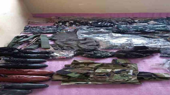 Jammu & Kashmir: HUGE QUANTITY OF BANNED UNIFORM ITEMS SEIZED BY AWANTIPORA POLICE 11 Hello Uttarakhand News » Page 3 of 13