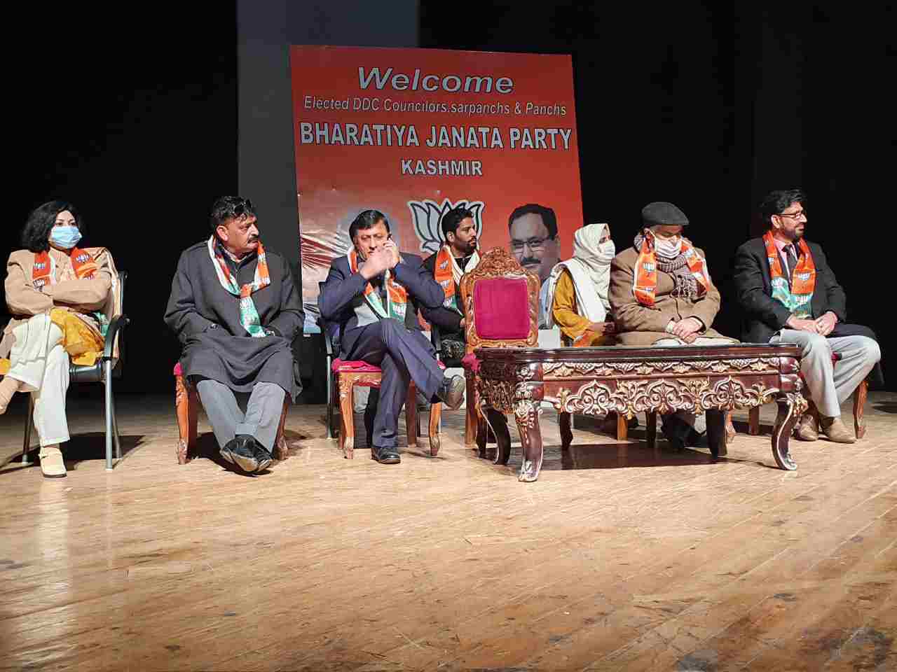 J&K: BJP facilitated newly elected representatives, vowed to work for development in region, Was victory of trust and commitment: Chugh 4 J&K: BJP facilitated newly elected representatives, vowed to work for development in region, Was victory of trust and commitment: Chugh 4 Hello Uttarakhand News »