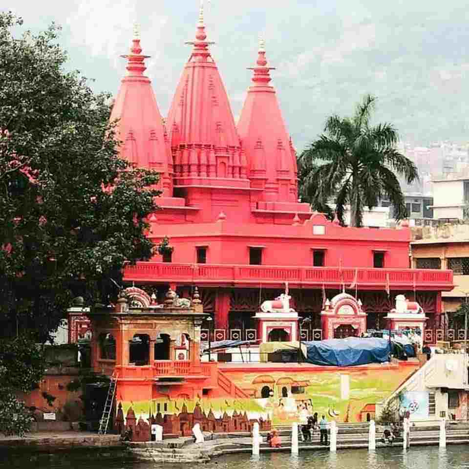 लोकपरंपरा व संस्कृति के रंगों से सराबोर हुई कुंभनगरी, राज्य सरकार दिव्य और भव्य कुम्भ के लिए प्रतिबद्ध-मुख्यमंत्री त्रिवेन्द्र सिंह रावत 2 Hello Uttarakhand News »