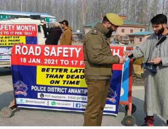 Jammu & Kashmir: 'Sadak Surakhsha Jeevan Raksha' kick started across all districts of Kashmir 2 Hello Uttarakhand News »