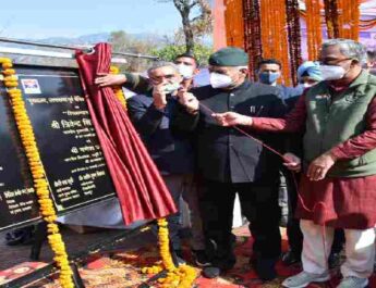 पुरूकुल में हुआ सैन्यधाम का शिलान्यास, शहीद सैनिकों के आश्रितों को एकमुश्त 10 लाख के अनुदान को बढ़ाकर 15 लाख किया जायेगा-मुख्यमंत्री 3 Hello Uttarakhand News »