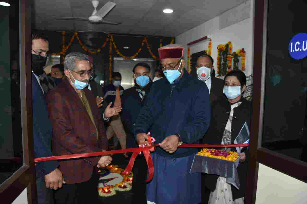 मुख्यमंत्री ने गांधी शताब्दि चिकित्सालय में 132 नई एम्बुलेंस का किया फ्लैग ऑफ़ 2 Hello Uttarakhand News »