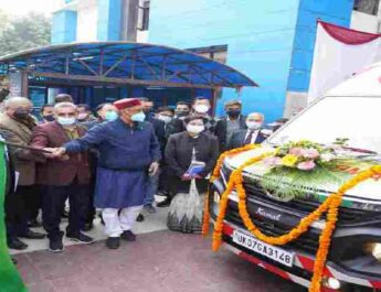 मुख्यमंत्री ने गांधी शताब्दि चिकित्सालय में 132 नई एम्बुलेंस का किया फ्लैग ऑफ़ 4 Hello Uttarakhand News »