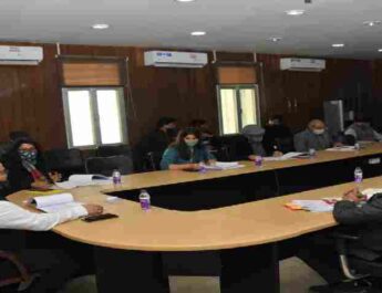 मुख्यमंत्री पलायन रोकथाम योजना के अंतर्गत राज्य स्तरीय एम्पावर्ड समिति की हुई बैठक, मुख्य सचिव ओमप्रकाश ने दिए सभी जिलाधिकारियों को यह निर्देश 3 Hello Uttarakhand News »