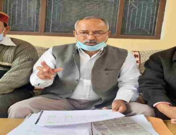 लगातार घट रही जनता की क्रय शक्ति, समय रहते ध्यान देने की जरूरत, वरना आर्थिकी हो जाएगी चौपट! रोजगार के रास्ते हो जायेंगे बंद! मोर्चा 3 Hello Uttarakhand News &raquo;