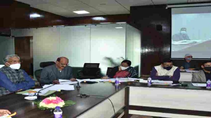 मुख्यमंत्री ने की जनपद टिहरी की विभिन्न विधानसभा क्षेत्रों के लिये की गई सीएम घोषणाओं की समीक्षा, विधानसभा क्षेत्रों को जोड़ने वाली सड़कों के निर्माण में तेजी लाने के दिये निर्देश 1 Hello Uttarakhand News »