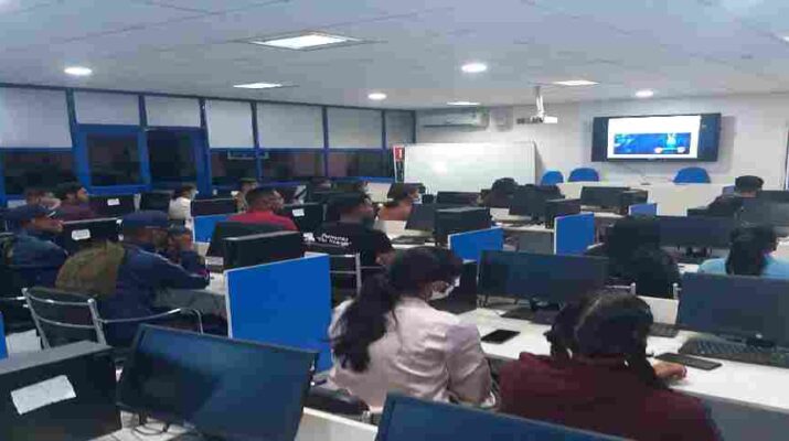 अन्तराष्ट्रीय महिला दिवस के अवसर पर एसटीएफ / साईबर क्राईम द्वारा महिलाओं को किया गया जागरूक 1 Hello Uttarakhand News »