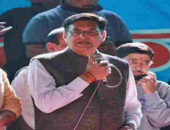 प्रीतम सिंह ने दिया उपनल कर्मचारियों को समर्थन, सदन से सड़क तक उपनल कर्मचारियों की आवाज उठाएगी कांग्रेस : प्रीतम सिंह 4 Hello Uttarakhand News »