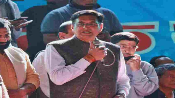 प्रीतम सिंह ने दिया उपनल कर्मचारियों को समर्थन, सदन से सड़क तक उपनल कर्मचारियों की आवाज उठाएगी कांग्रेस : प्रीतम सिंह 1 Hello Uttarakhand News »