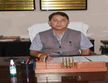 नवनियुक्त महानिदेशक रणवीर सिंह चौहान ने किया सूचना एवं लोक सम्पर्क विभाग में कार्यभार ग्रहण, कहा - मीडिया से बेहतर समन्वय स्थापित किया जाय 2 Hello Uttarakhand News »