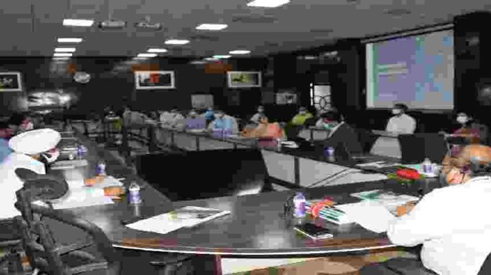 सतत् विकास लक्ष्य इंडेक्स 2020-21 तथा मल्टीडायमेंशनल पाॅवर्टी इंडेक्स (एमपीआई) पर दो दिवसीय कार्यशाला का हुआ शुभारम्भ, मुख्य सचिव ने कही यह बातें 1 Hello Uttarakhand News »