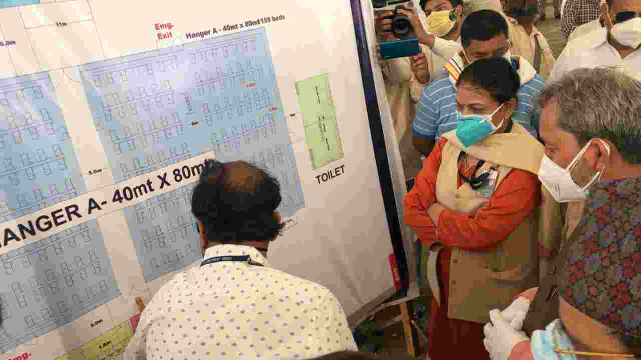 मुख्यमंत्री तीर्थ सिंह रावत ने हल्द्वानी जनपद में किया कोविड वैक्सीनेशन सेन्टर का शुभारम्भ, वहीँ अल्मोड़ा जनपद में किया बेस चिकित्सालय/मेडिकल कालेज का निरीक्षण, दिए यह महत्वपूर्ण निर्देश 2 Hello Uttarakhand News »