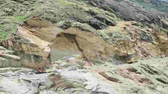 दुखद: तहसील धारचूला में भूस्खलन की चपेट में आने से 3 लोगों की मौत 3 Hello Uttarakhand News »