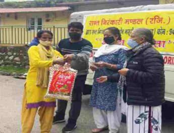 Uttarakhand: संत निरंकारी मिशन मसूरी द्वारा जरूरतमंद लोगों को दी गयी राशन किट 3 Hello Uttarakhand News »