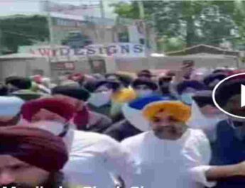 Video: Massive protest in Kashmir by Sikh community, allegations against allegedly abducted and converted two Sikh girls to Islam on gun point 2 Hello Uttarakhand News »