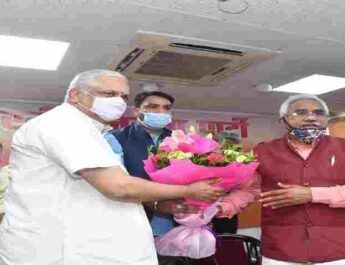 भाजपा राष्ट्रीय संगठन महामंत्री बीएल संतोष का उत्तराखंड दौरा, कहा - सोशल मीडिया के माध्यम से करना है अच्छे वातावरण का निर्माण 2 Hello Uttarakhand News »