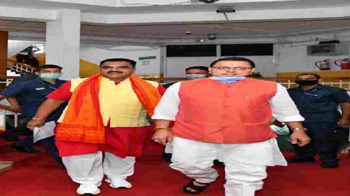 Uttarakhand: गौरा देवी कन्याधन योजना में वंचित 33216 बालिकाों को दी जाएगी 49.42 करोङ की शेष धनराशि, विधानसभा सत्र के दूसरे दिन मुख्यमंत्री धामी ने की यह घोषणा 4 Hello Uttarakhand News »