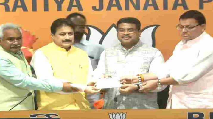 Uttarakhand: कांग्रेस को बड़ा झटका, पुरोला विधायक भाजपा में शामिल, मुख्यमंत्री धामी भी रहे मौजूद 19 Hello Uttarakhand News » Page 2 of 26