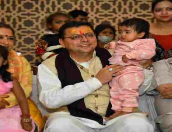 Uttarakhand: मुख्यमंत्री पुष्कर सिंह धामी ने कोरोना काल में बंद मुख्यमंत्री आँचल अमृत योजना का किया पुनः शुभारंभ, आंगनबाड़ी कार्यकत्रियों की लम्बित मांगों पर शीघ्र लिया जायेगा निर्णय 3 Hello Uttarakhand News »