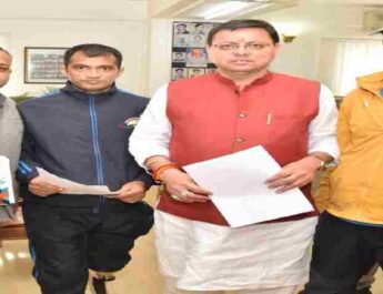 Uttarakhand: मुख्यमंत्री ने पैरालिंपिक एसोसिएशन ऑफ हेन्डीकैप्ड पीपल्स के सदस्यों के साथ की भेंट, युगांडा में होने वाले ओपन पैरा बैडमिंटन चैंपियनशिप 2021 में शामिल होने वाले इन दिव्यांग खिलाड़ियों को दी शुभकामनायें 2 Hello Uttarakhand News »