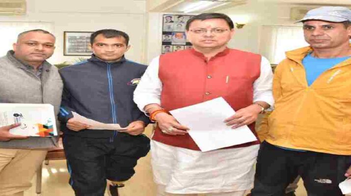 Uttarakhand: मुख्यमंत्री ने पैरालिंपिक एसोसिएशन ऑफ हेन्डीकैप्ड पीपल्स के सदस्यों के साथ की भेंट, युगांडा में होने वाले ओपन पैरा बैडमिंटन चैंपियनशिप 2021 में शामिल होने वाले इन दिव्यांग खिलाड़ियों को दी शुभकामनायें 1 Hello Uttarakhand News »