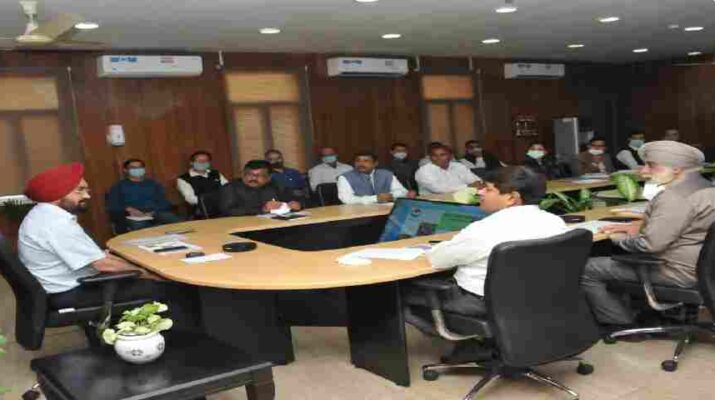 Uttarakhand: मुख्य सचिव ने सचिवालय में उद्यान विभाग की, की समीक्षा, किसानों को प्रधानमंत्री सूक्ष्म खाद्य उद्योग उन्नयन योजना (पीएमएफएमई) के तहत वित्तीय, तकनीकी और कारोबारी सहायता उपलब्ध कराने के लिए विशेष प्रयास किए जाने के दिए निर्देश 1 Hello Uttarakhand News &raquo;