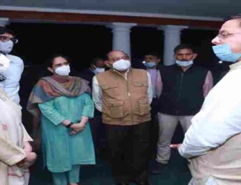 मुख्यमंत्री पुष्कर सिंह धामी ने नई दिल्ली में जनरल बिपिन रावत के आवास पर परिजनों से की मुलाकात, किया गहरा शोक व्यक्त 3 Hello Uttarakhand News »