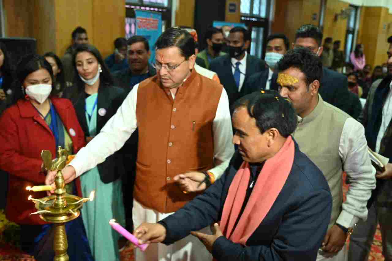 Uttarakhand: मुख्यमंत्री पुष्कर सिंह धामी आज एक दिवसीय भ्रमण कार्यक्रम के तहत पहुंचे श्रीनगर गढ़वाल, कहा - ग्राम प्रधानों का कार्य महत्वपूर्ण, ग्राम प्रधान समाज के अंतिम छोर के व्यक्ति तक होता है जुड़ा 3 Uttarakhand: मुख्यमंत्री पुष्कर सिंह धामी आज एक दिवसीय भ्रमण कार्यक्रम के तहत पहुंचे श्रीनगर गढ़वाल, कहा - ग्राम प्रधानों का कार्य महत्वपूर्ण, ग्राम प्रधान समाज के अंतिम छोर के व्यक्ति तक होता है जुड़ा 3 Hello Uttarakhand News »