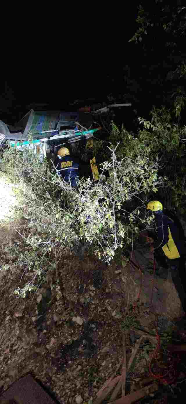 Uttarakhand Tehri: दुःखद; असेना और देवल के बीच हुआ हादसा, एक युवक की मौके पर ही मौत, दूसरे घायल युवक को SDRF ने किया रेस्क्यू 3 Hello Uttarakhand News »