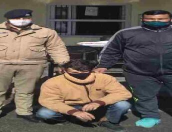 Pithoragarh: नाबालिग पुत्री के साथ मारपीट, गाली-गलौच, दुष्कर्म व जान से मारने की धमकी देने वाले आरोपी को किया पुलिस ने गिरफ्तार 3 Hello Uttarakhand News »