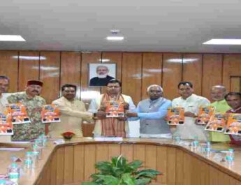 Uttarakhand: पहली कैबिनेट में संगठन ने मुख्यमंत्री धामी को सौंपा दृष्टि पत्र 2 Hello Uttarakhand News »
