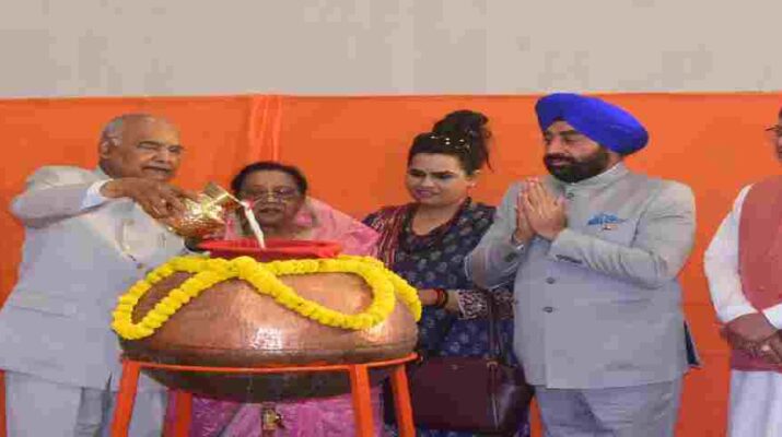 Haridwar: रजत जयंती पर राष्ट्रपति रामनाथ कोविन्द ने हरिद्वार में दिव्य प्रेम सेवा मिशन में किया सम्बोधन, राज्यपाल व मुख्यमंत्री भी रहे उपस्थित 11 Hello Uttarakhand News »