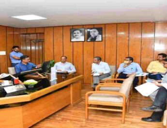 Uttarakhand: मुख्यमंत्री पुष्कर सिंह धामी ने विधानसभा में मानसखण्ड कॉरिडोर को लेकर ली बैठक, कहा - चारधाम यात्रा के साथ ही प्रदेश के अन्य धार्मिक एवं पर्यटन स्थलों में भी बेहतर सुविधाएं उपलब्ध हो 2 Hello Uttarakhand News »