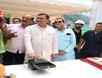 ऋषिकेश-कर्णप्रयाग रेल लाइन: मुख्यमंत्री पुष्कर सिंह धामी ने किया पहला गूलर से शिवपुरी टनल ब्रेक-थ्रू का उदघाटन 4 Hello Uttarakhand News »