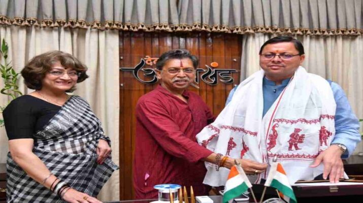 Uttarakhand: मुख्यमंत्री पुष्कर सिंह धामी ने हिमालयन सेंटर द्वारा तैयार किये गये पहाड़ी गमछे का किया लोकार्पण, कहा कि ब्रह्मकमल टोपी के बाद पहाड़ी गमछा भी राज्य की बनेगा पहचान 1 Hello Uttarakhand News »