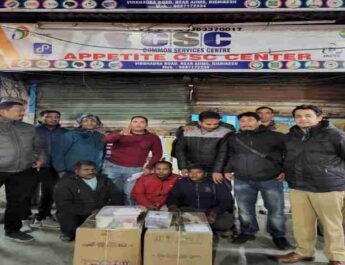 Uttarakhand Police: एसटीएफ ने किया फर्जी आधार/वोटर कार्ड बनाने वाले ‘‘आधार सेन्टर‘‘ का भण्डाफोड़, काॅमन सर्विस सेन्टर में पैसे लेकर धड़ल्ले से बन रहे थे देशी/विदेशी नागरिकों के आधार व वोटर कार्ड 4 Hello Uttarakhand News »