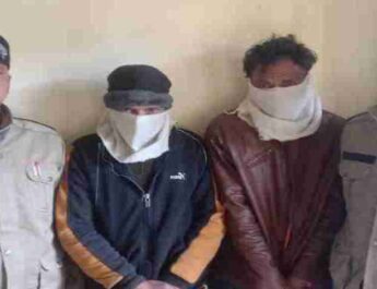 Pithoragarh: मामूली कहासुनी में राजमिस्त्री की चाकू गोदकर हत्या करने वाले दो अभियुक्तों को गंगोलीहाट पुलिस ने किया गिरफ्तार, हत्या में प्रयुक्त चाकू भी किया बरामद 2 Hello Uttarakhand News »