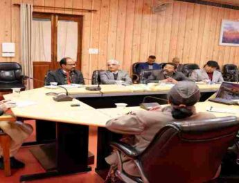 JoshimathSinking: आपदा प्रबंधन प्राधिकरण, चमोली ने किया क्षेत्र आपदा प्रबंधन संबंधी बुलेटिन जारी, जोशीमठ नगर क्षेत्र में कुल 678 भवनों में दरारें 3 Hello Uttarakhand News »