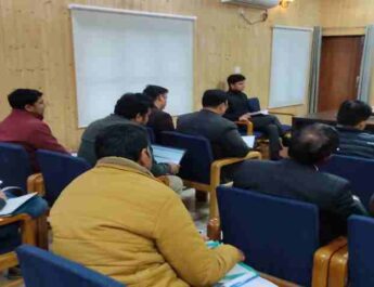 Haridwar: जिलाधिकारी विनय शंकर पाण्डेय ने प्रधनमंत्री किसान सम्मान निधि को लेकर की बैठक, अब आधार नम्बर, बैंक खाता, भू अभिलेख आपस में लिंक तथा ईकेवाईसी होना जरूरी 3 Hello Uttarakhand News »