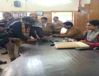 केंद्रीय संचार ब्यूरो, सूचना एवं प्रसारण मंत्रालय भारत सरकार 26 जनवरी से 31 जनवरी तक रेंजर्स ग्राउंड देहरादून में करेगा चित्र प्रदर्शनी, आजादी के लिए शुरू होने वाली लड़ाई से देश के आजाद होने तक पूरी यात्रा को दिखाने का प्रयास 5 Hello Uttarakhand News »