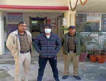 Doon Police: नाबालिग को भगाने वाला अभियुक्त गिरफ्तार, पहले से ही था अभियुक्त के खिलाफ चोरी, लूट व गुंडा एक्ट में मुकदमे दर्ज 4 Hello Uttarakhand News »