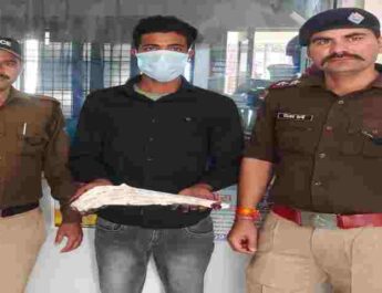 Dehradun: मारपीट के दौरान तमंचा लहराकर रौब गालिब करना अभियुक्त को पड़ा भारी, 24 घण्टे के अंदर तमंचे के साथ गिरफ्तार 2 Hello Uttarakhand News »