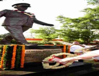 Uttarakhand: मुख्यमंत्री ने किया सीडीएस जनरल बिपिन रावत की प्रतिमा का अनावरण तथा स्मारक का लोकार्पण, उनके नाम पर रखी जायेगी प्रदेश की कोई बड़ी परियोजना - मुख्यमंत्री 2 Hello Uttarakhand News »