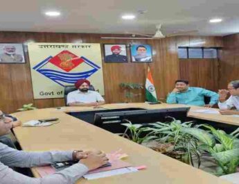 Kedarnath Heli Service: मुख्य सचिव डॉ संधु ने केदारनाथ हेली सेवा को लेकर की अधिकारियों के साथ बैठक, टिकटों की बुकिंग में धोखाधड़ी व काला बाजारी रोकने के लिए दिए यह सख्त निर्देश 2 Hello Uttarakhand News »